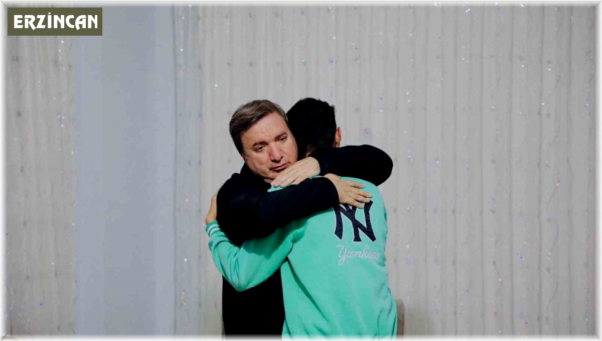 Vali Aydoğdu, göçük altında kalan işçilerin ailelerini ziyaret etti