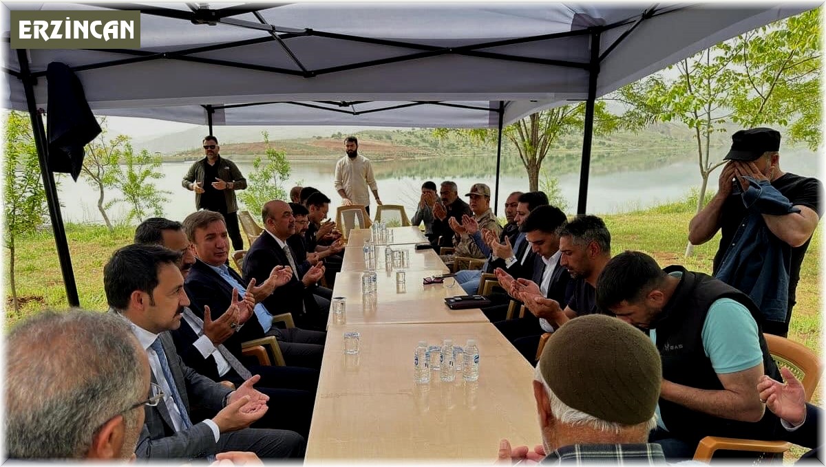 Vali Aydoğdu, maden ocağında kayıp işçilerin aileleriyle görüştü