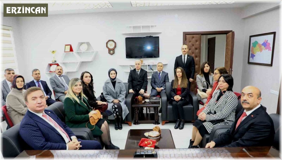 Vali Aydoğdu öğretmenleri ziyaret etti