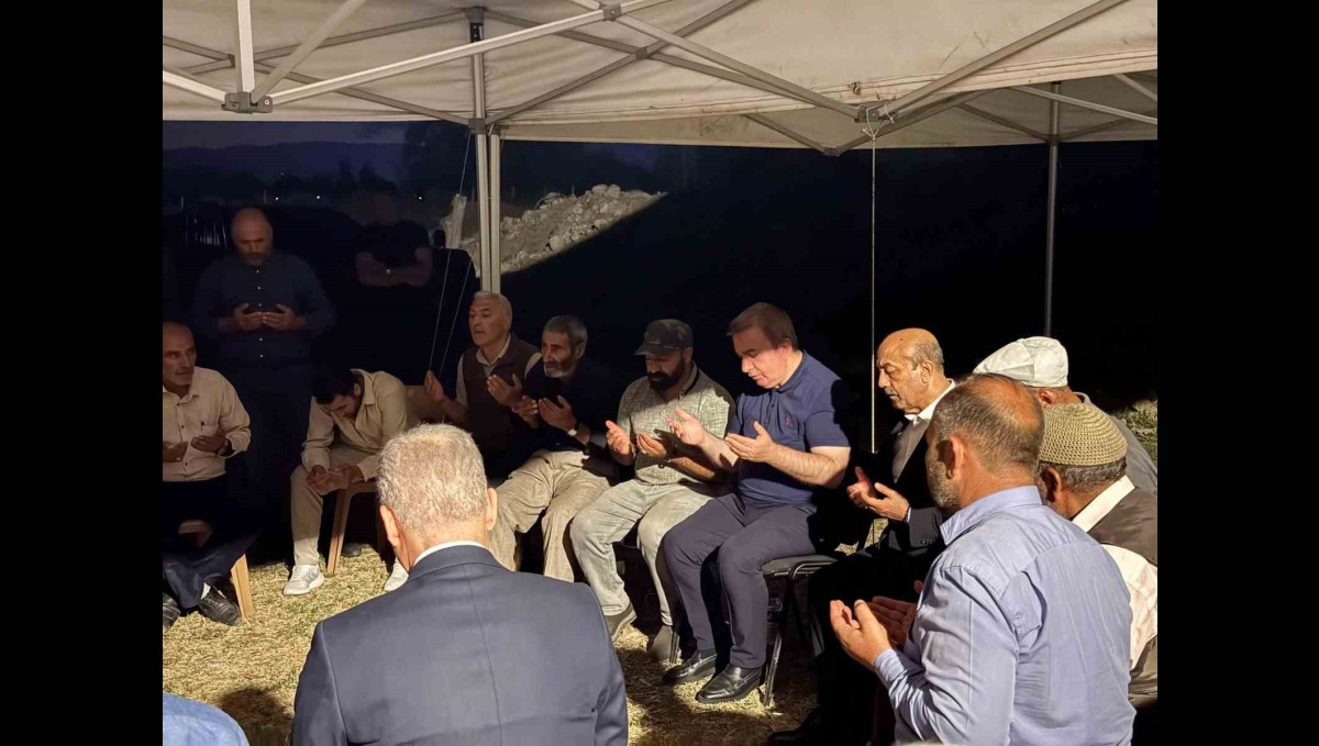 Vali Aydoğdu Pülümür Çayı'nda hayatını kaybeden Özkan İlçi'nin ailesine taziye ziyaretinde bulundu