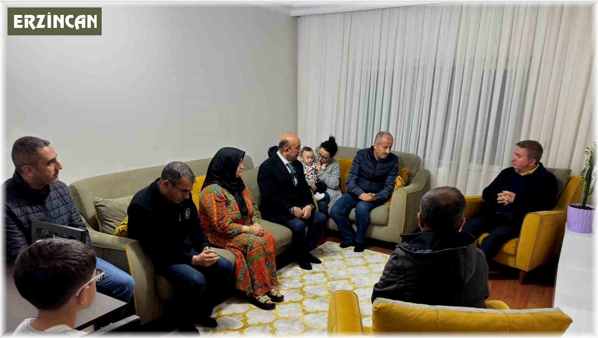 Vali Aydoğdu, vefat eden Güneş'in ailesine taziyede bulundu