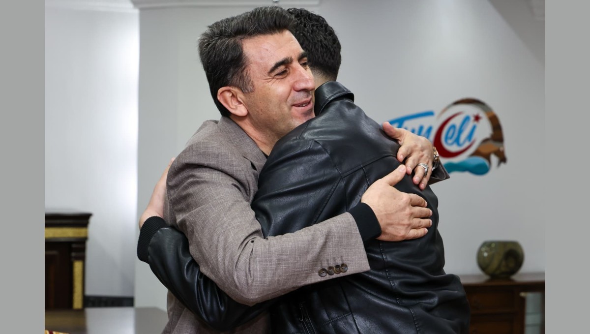 Vali Aygöl'den anlamlı jest