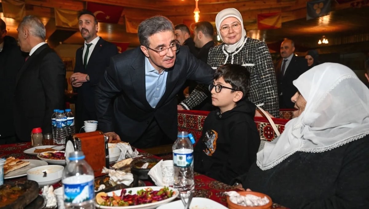 Vali Baruş, EMŞAV ile iftar yaptı