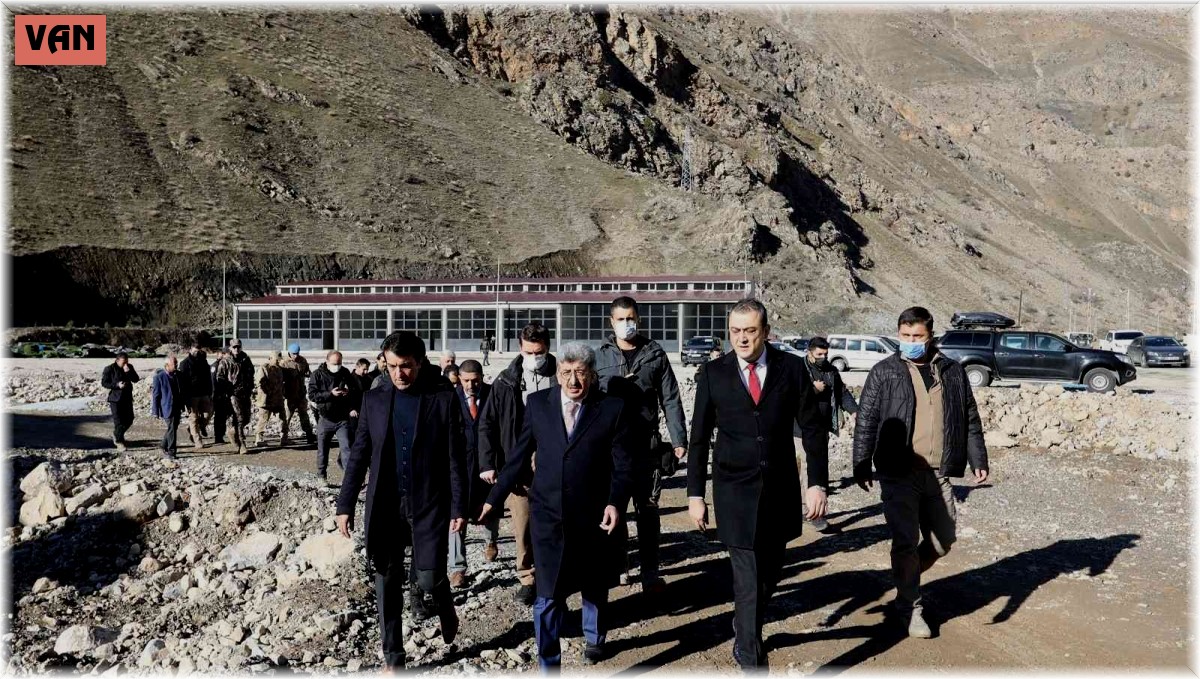 Vali Bilmez'den Çatak ilçesine ziyaret