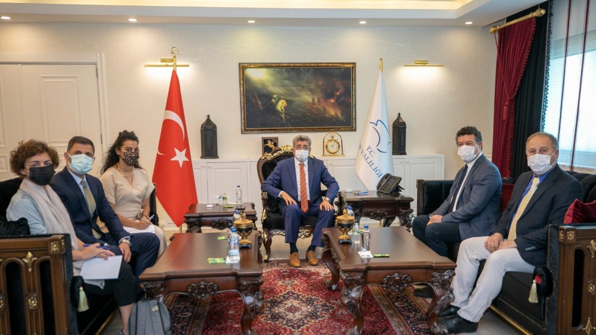 Vali Bilmez, UNHCR Türkiye Temsilcisini kabul etti
