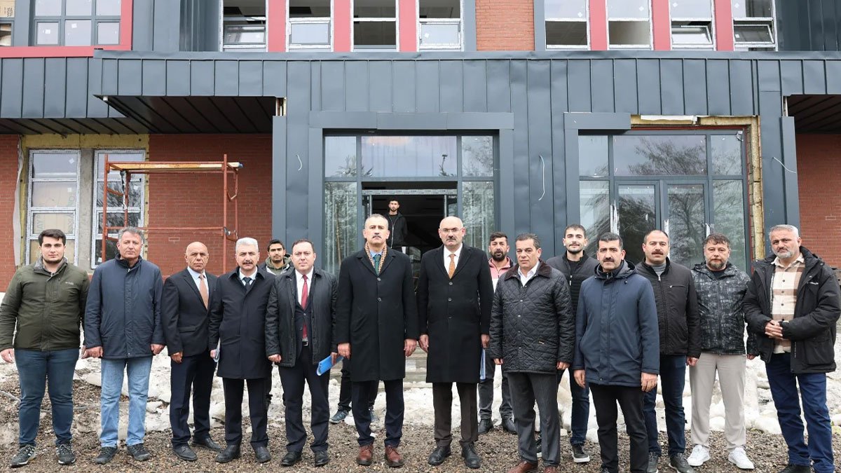 Vali Bozkurt, 1.500 kişilik Ağrı Yeni İl Halk Kütüphanesi projesini yerinde inceledi