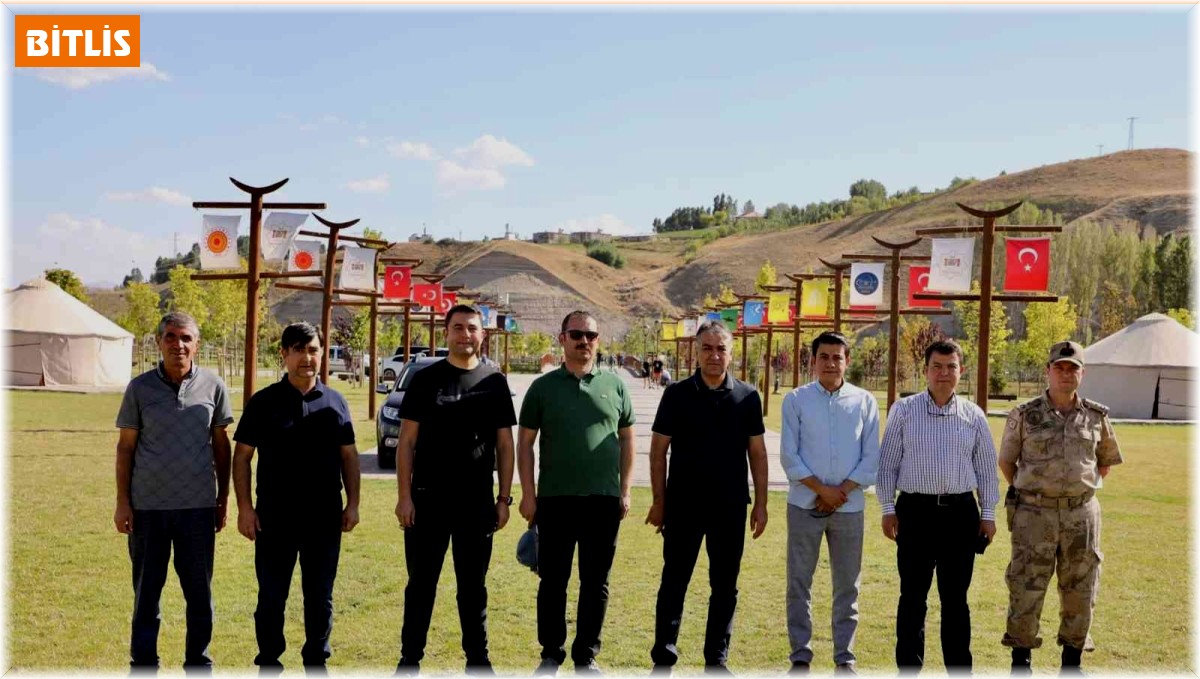Vali Çağatay, 1071 etkinlikleri öncesi Ahlat'ta incelemelerde bulundu