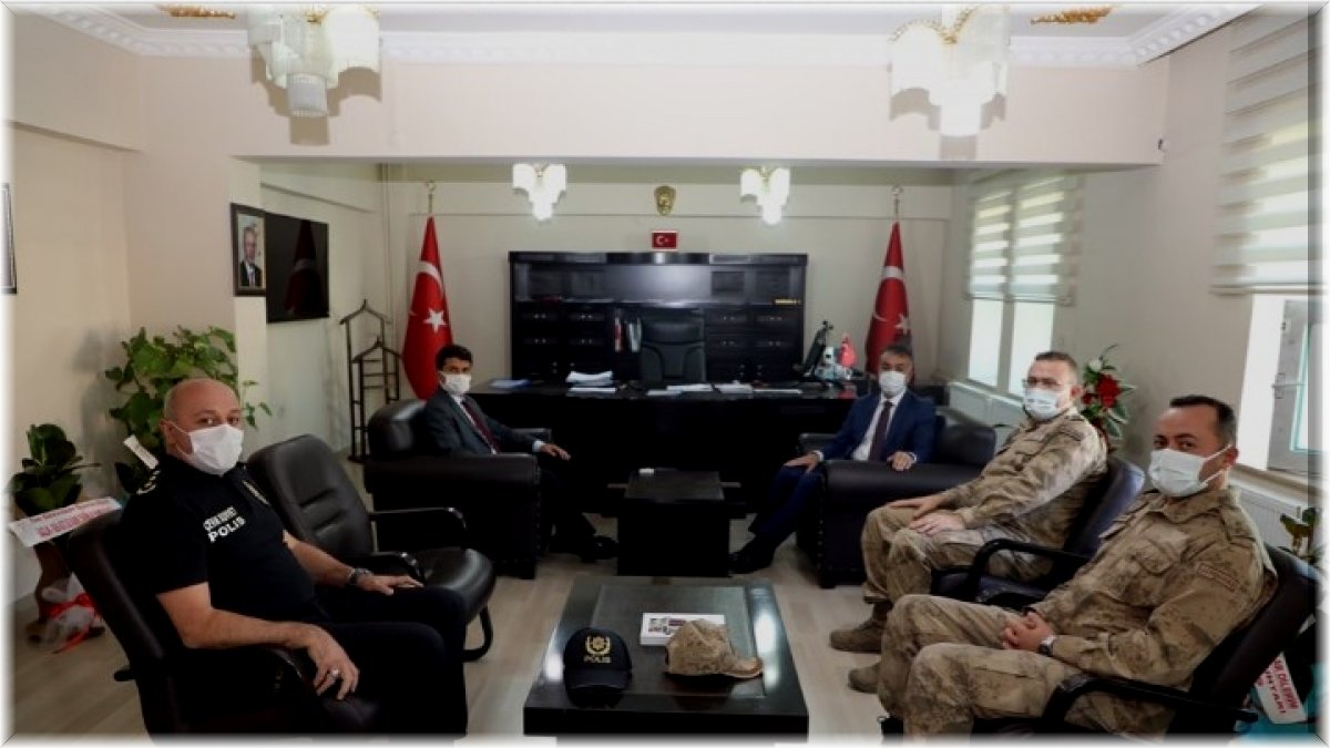 Vali Çağatay'dan Kaymakam Cankaloğlu'na ziyaret