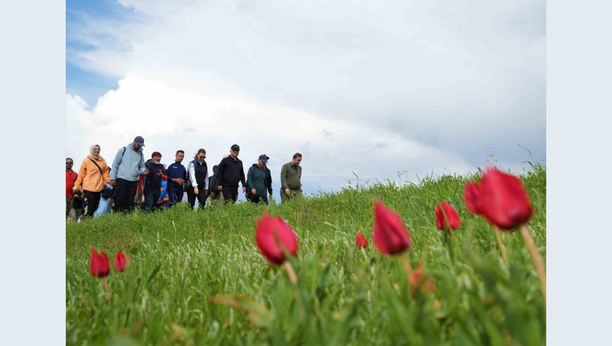 Vali Çakır, doğaseverlere eşlik ederek Korkut'un gizli kalmış güzelliklerini keşfetti