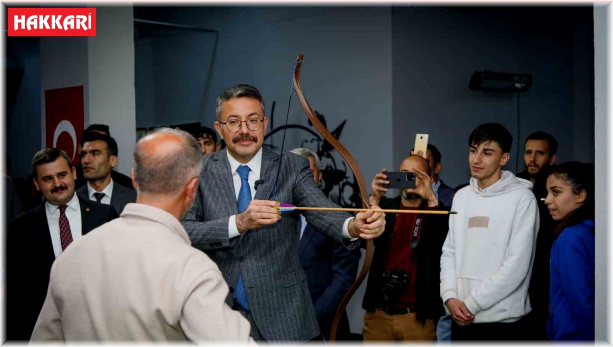 Vali Çelik, Çukurca'da okçuluk kulübü açtı