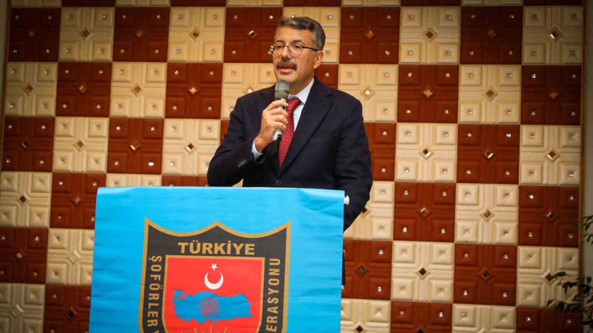 Vali Çelik, Dünya Şoförler Günü programına katıldı