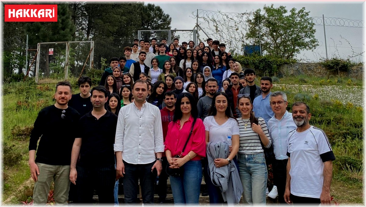 Vali Çelik, gençlere yeni ufuklar açtı