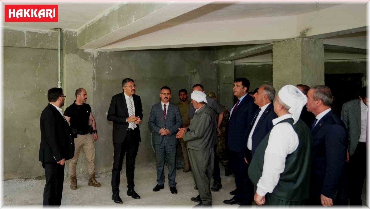 Vali Çelik, Kur'an kursu inşaatında incelemelerde bulundu