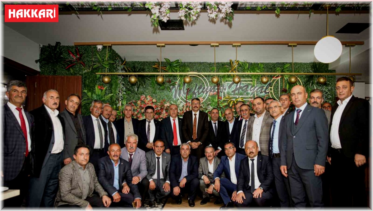 Vali Çelik muhtarlarla bir araya geldi