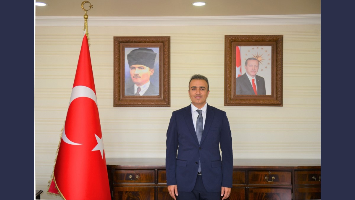 Vali Çiçek'ten 15 Temmuz şehitlerini anma, demokrasi ve milli birlik günü mesajı