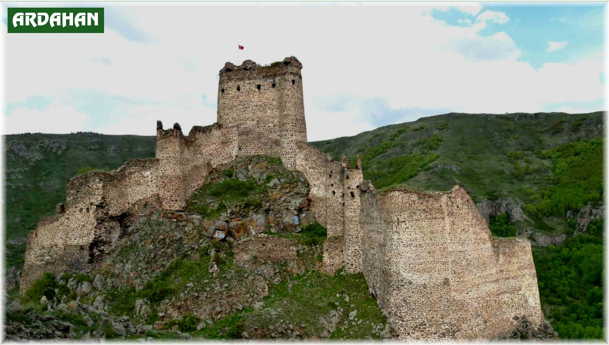 Vali Çiçek'ten tarihi alanlarda inceleme