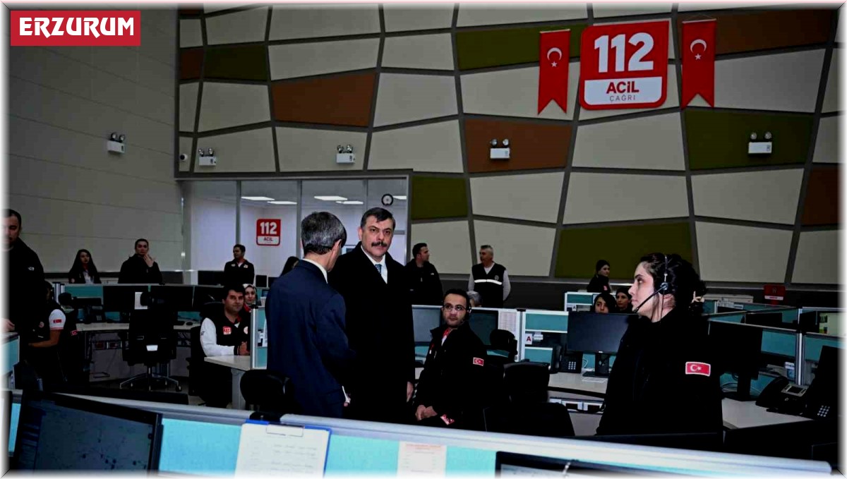Vali Çiftçi 112 Erzurum Acil Çağrı Merkezi'nde incelemelerde bulundu