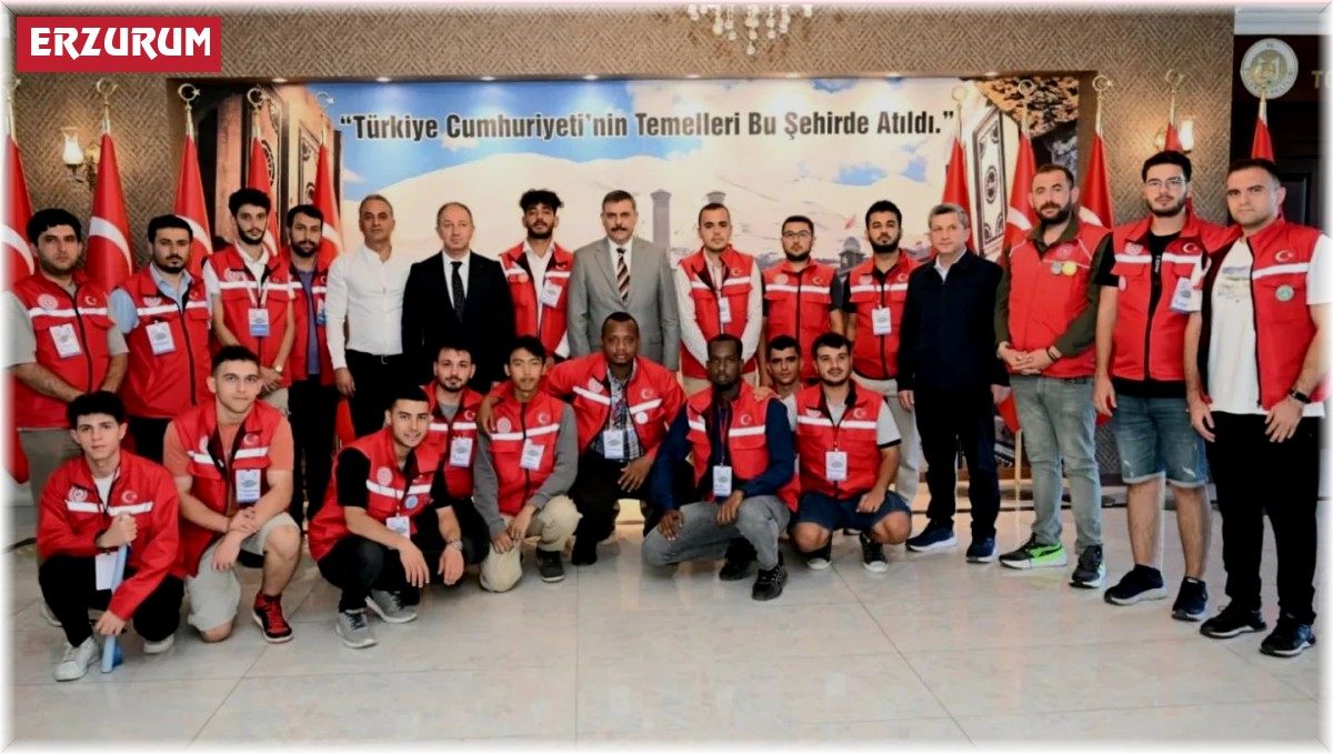 Vali Çiftçi "Damla Gönüllülük Hareketi"ni kabul etti