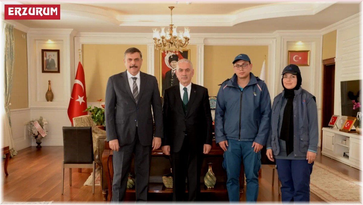 Vali Çiftçi'den PTT'ye kutlama