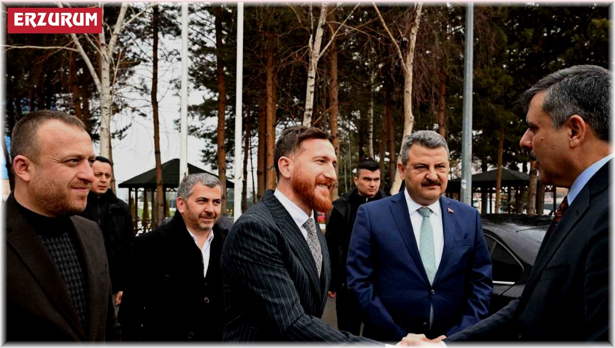 Vali Çiftçi Erzurumspor tesislerinde