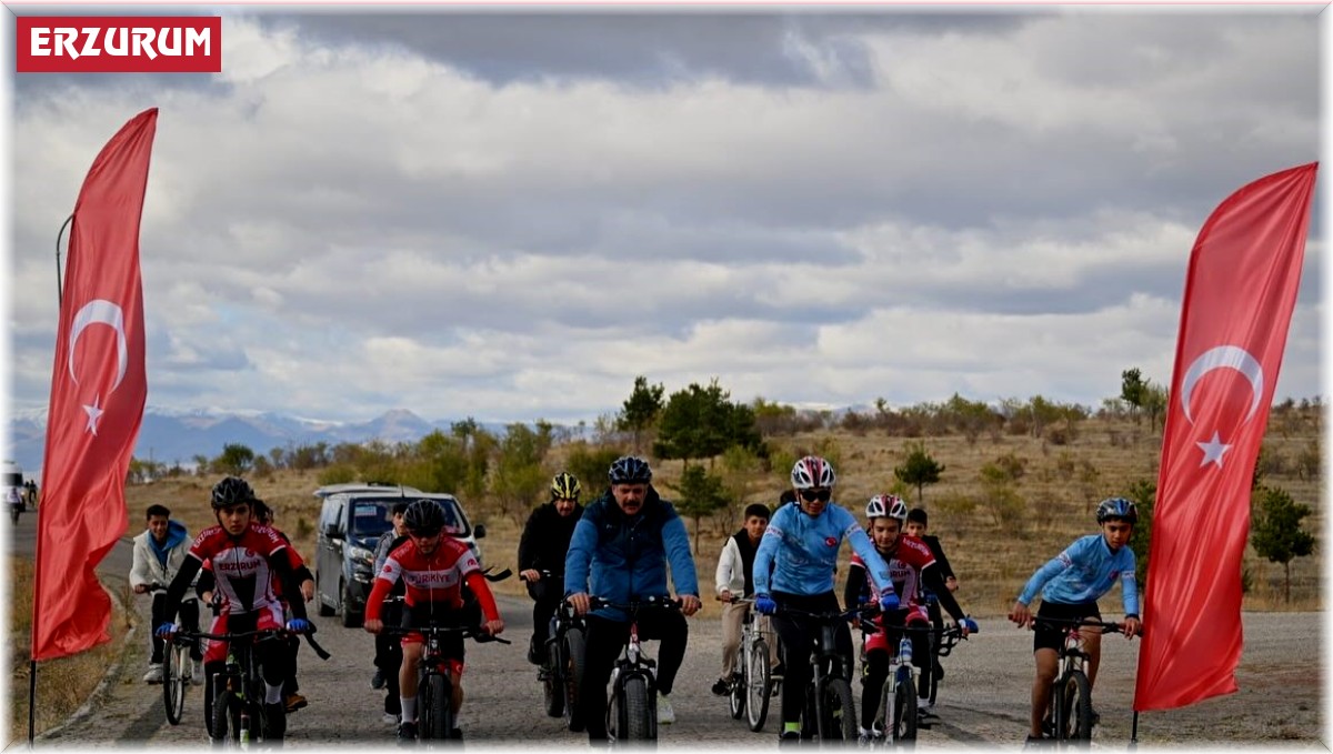 Vali Çiftçi gençlerle pedal çevirdi