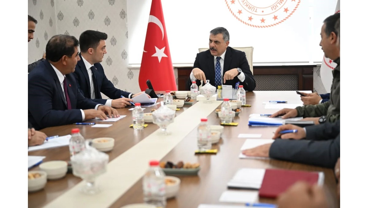 Vali Çiftçi, Horasan'da