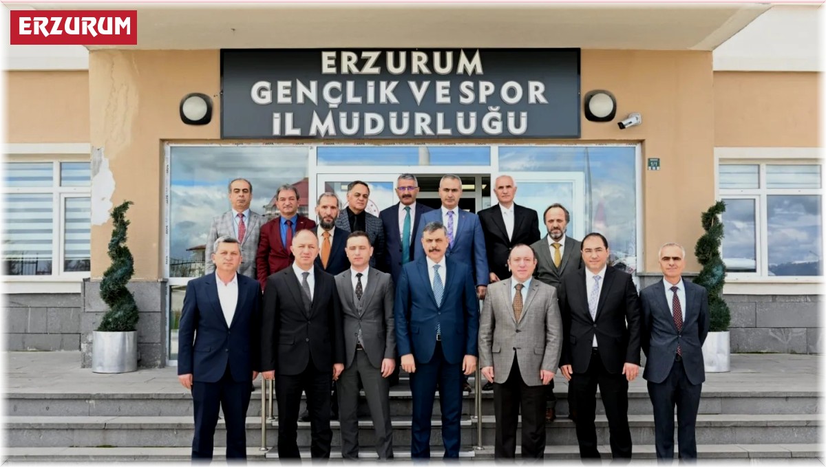 Vali Çiftçi'ye spor tesisleri brifingi