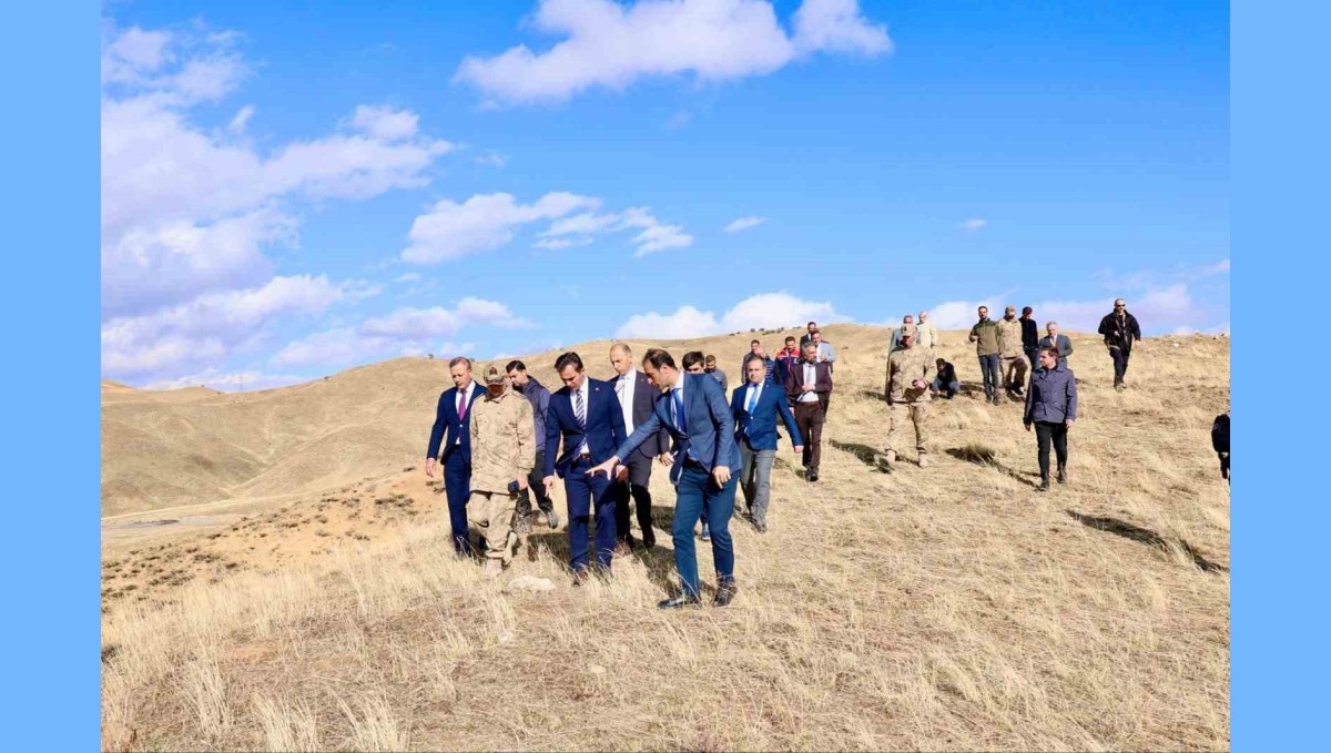 Vali Karakaya, 387 askerin şehit düştüğü bölgede