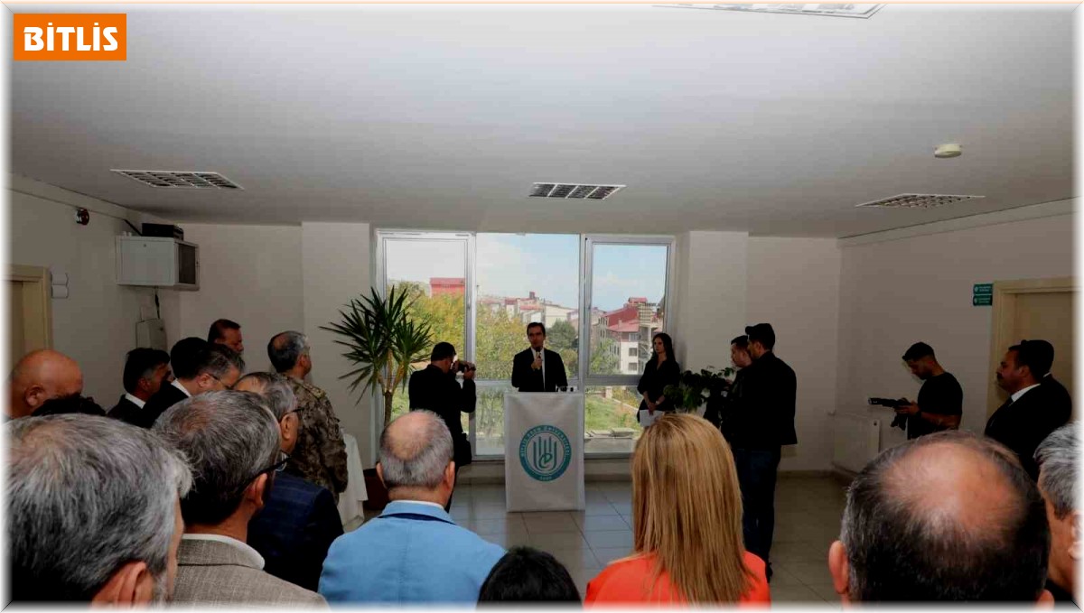 Vali Karakaya, Ahlat Gastronomi ve Mutfak Sanatları Uygulama Mutfağı'nı açtı