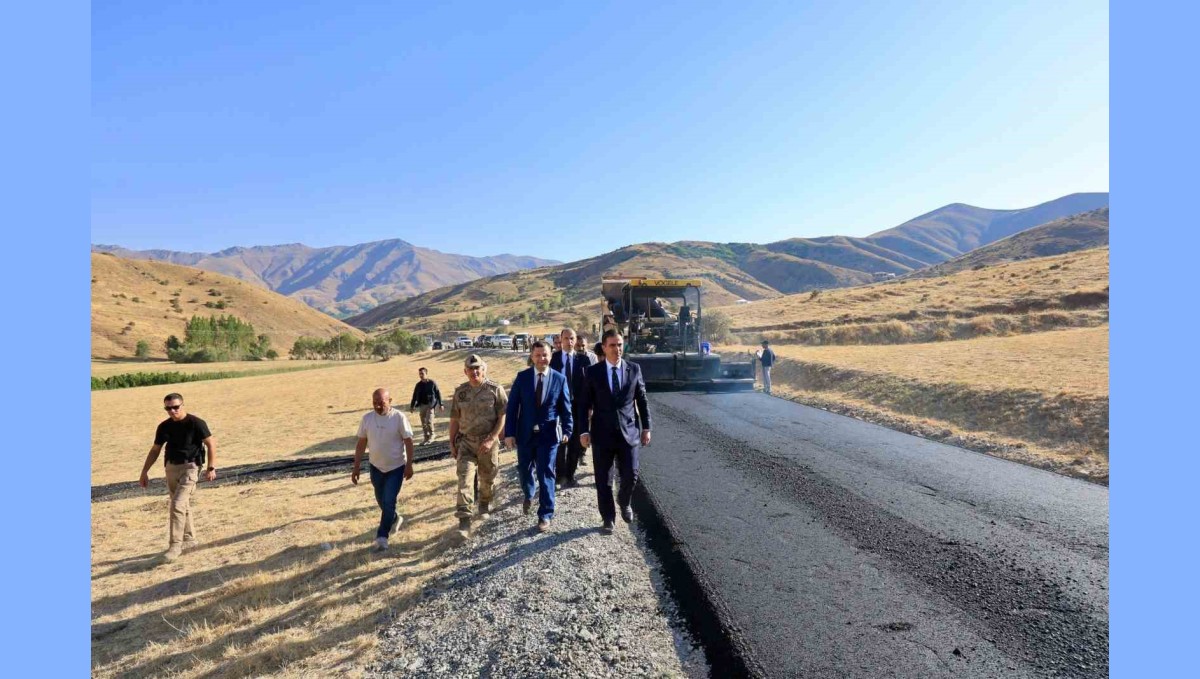 Vali Karakaya Tatvan'da incelemelerde bulundu