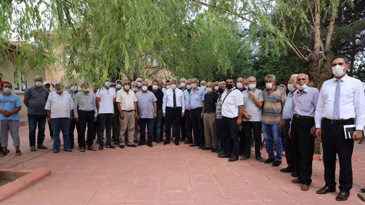 Vali Makas, köylerde incelemelerde bulundu