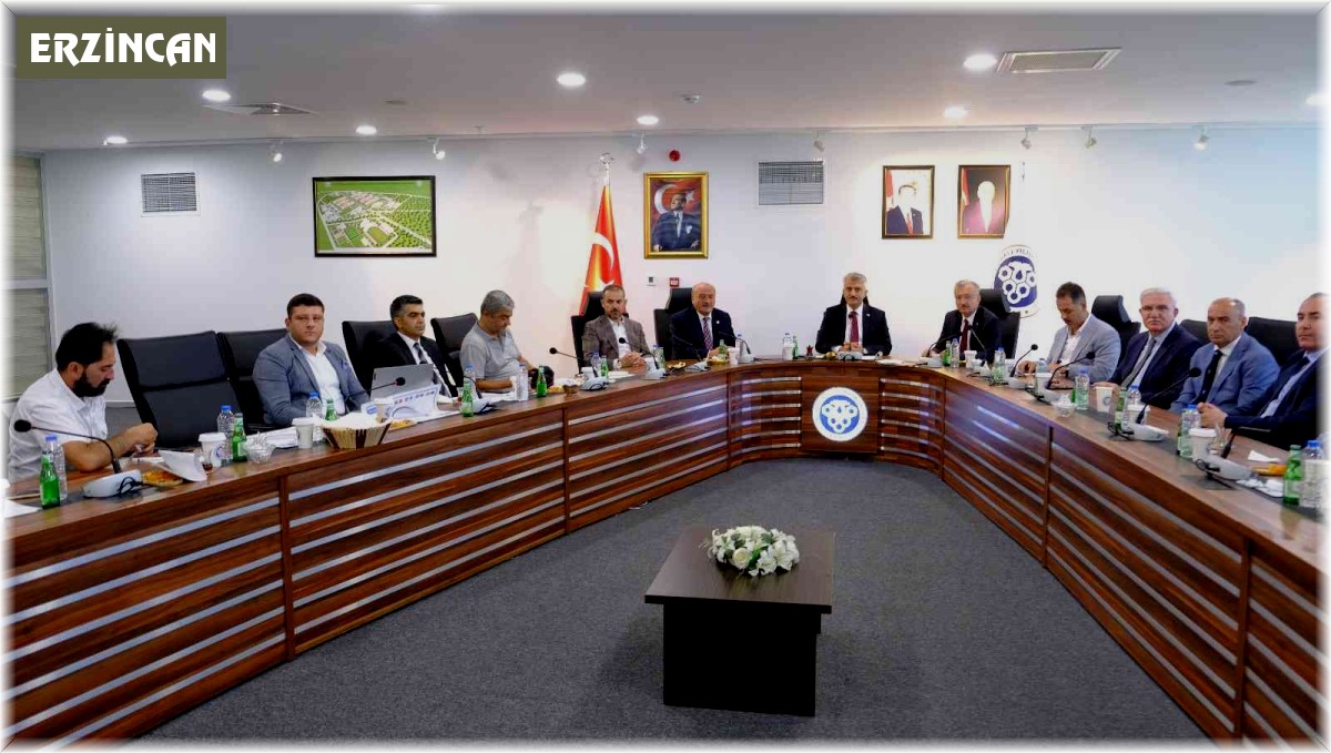 Vali Makas, yapımına başlanılan yaşam merkeziyle ilgili basına bilgilendirmede bulundu