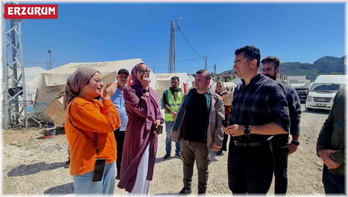 Vali Memiş, afetzede aileleri ilk bayramlarında yalnız bırakmadı