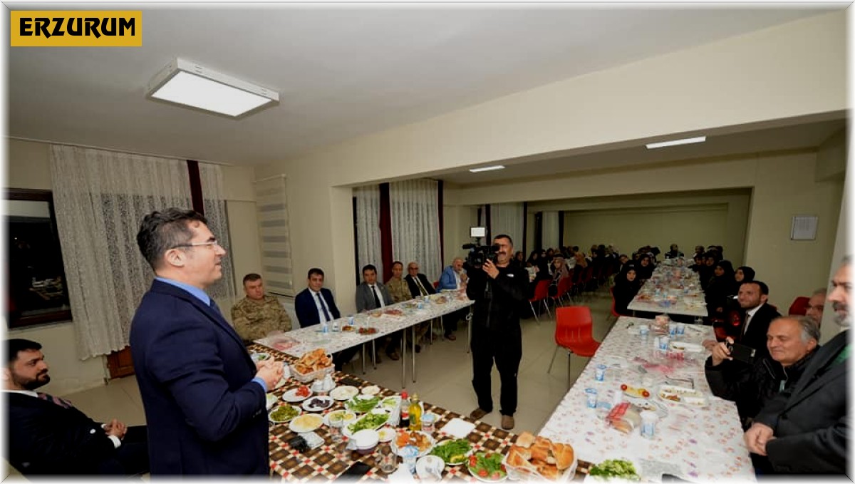 Vali Memiş: 'Sizleri en güzel şekilde yetiştirme gayretindeyiz'