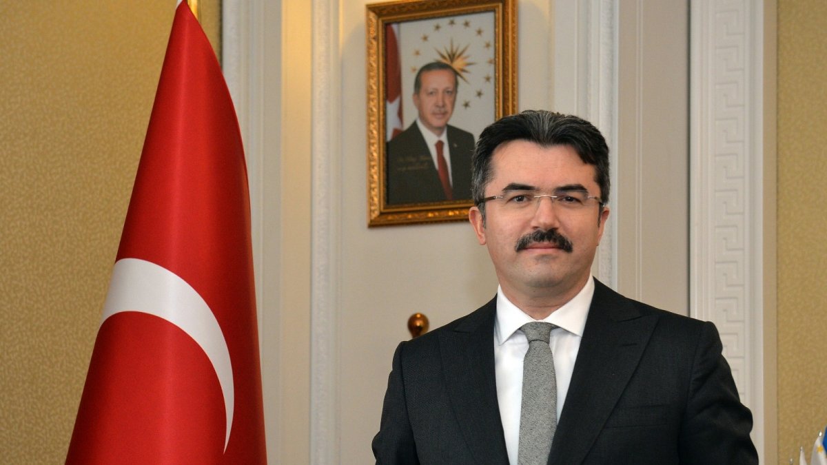 Vali Memiş'ten 15 Temmuz Demokrasi ve Milli Birlik Günü Mesajı