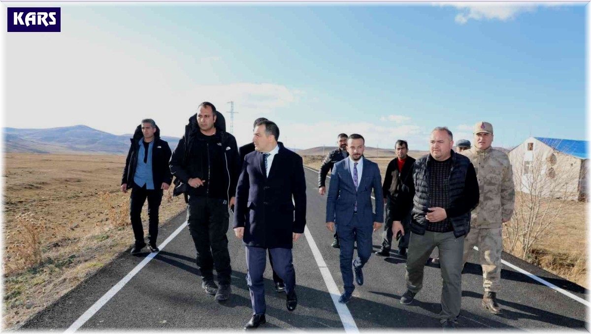 Vali Öksüz, köylerde incelemelerde bulundu