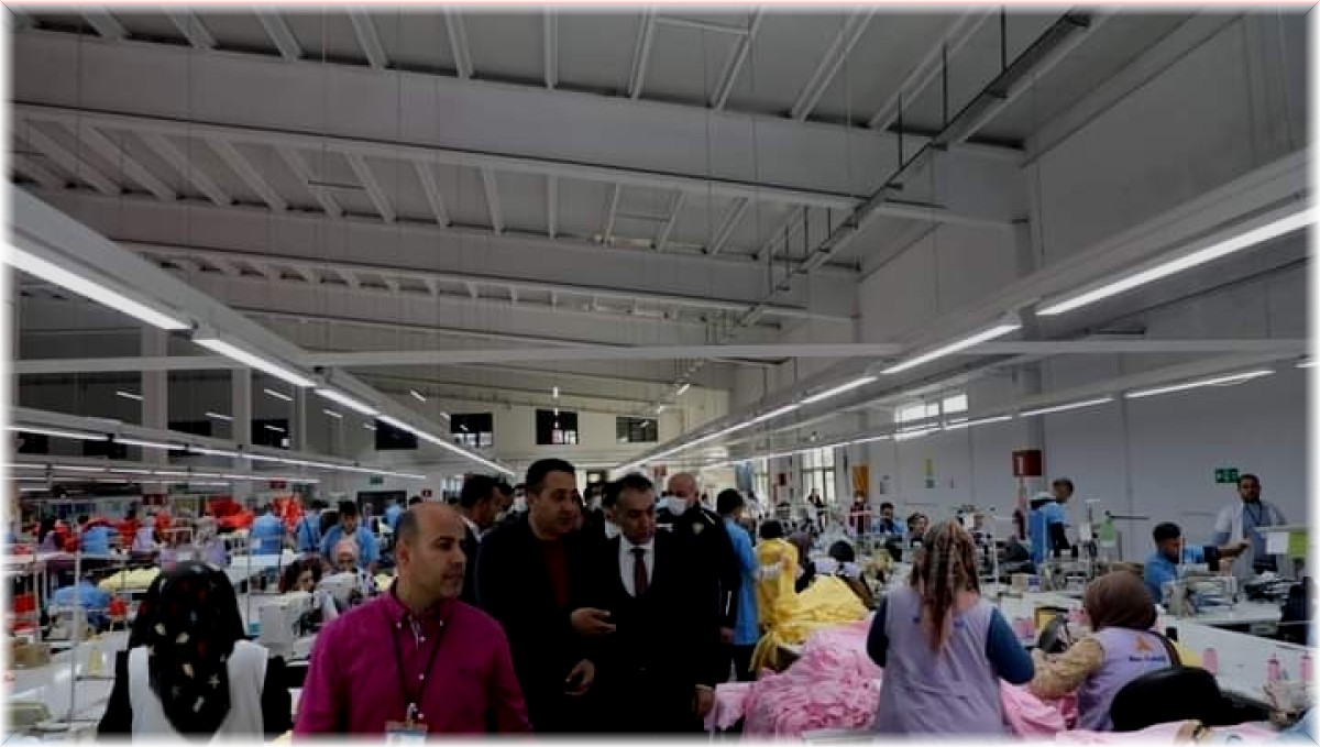 Vali Oktay Çağatay'dan Nur Yapı Tekstili Firması'na ziyaret