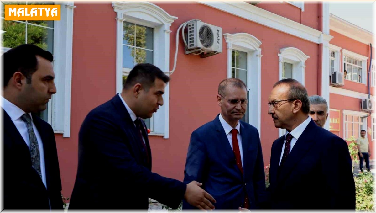 Vali Seddar Yavuz Malatya'da görevine başladı