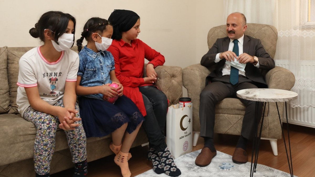 Vali Varol'dan, Karakuş ailesine ziyaret