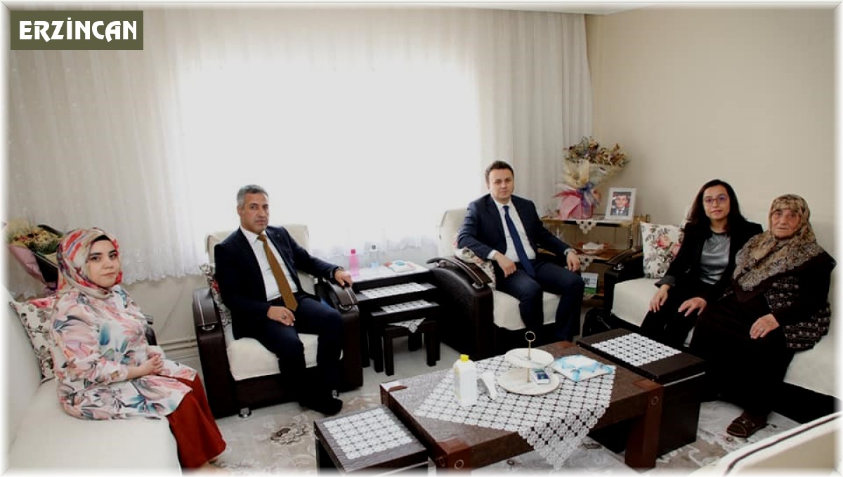 Vali Vekili Arabacı: "Vatanımız için seve seve canlarını veren Aziz şehitlerimiz daima milletimizin kalbindedir"