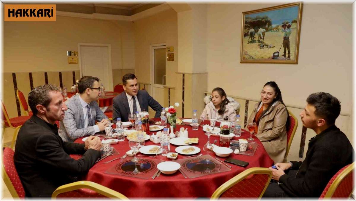 Vali Vekili Kumbasar, ailelerle bir araya geldi