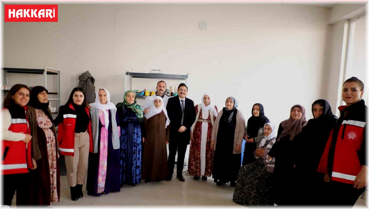 Vali Yardımcısı Mahmutoğlu, çınarlarla yakından ilgilendi