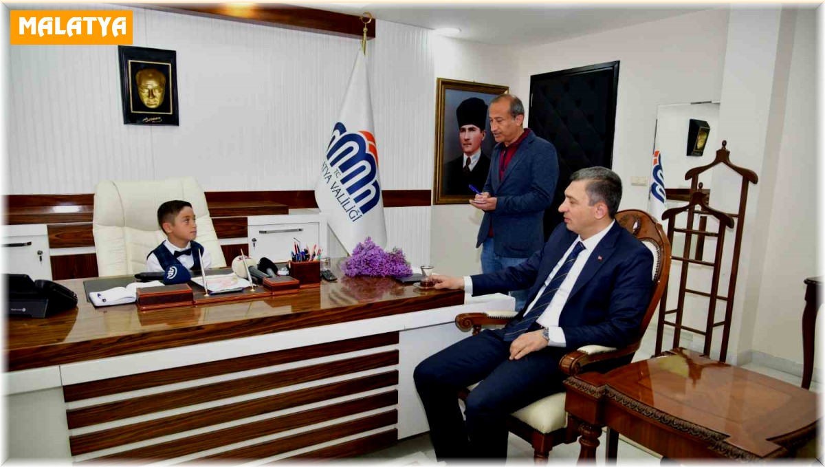 Valilik makamına oturdu, 'sağlam evler yapılsın' talimatı verdi