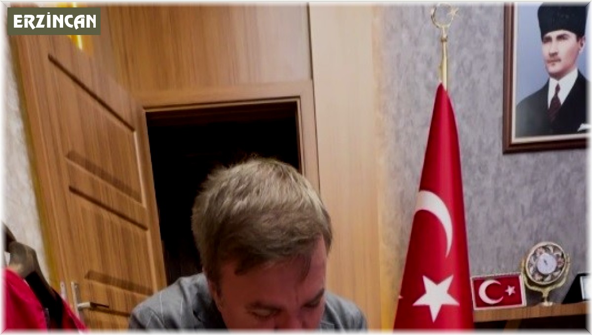 Valinin minik ziyaretçisi gönüllere dokundu