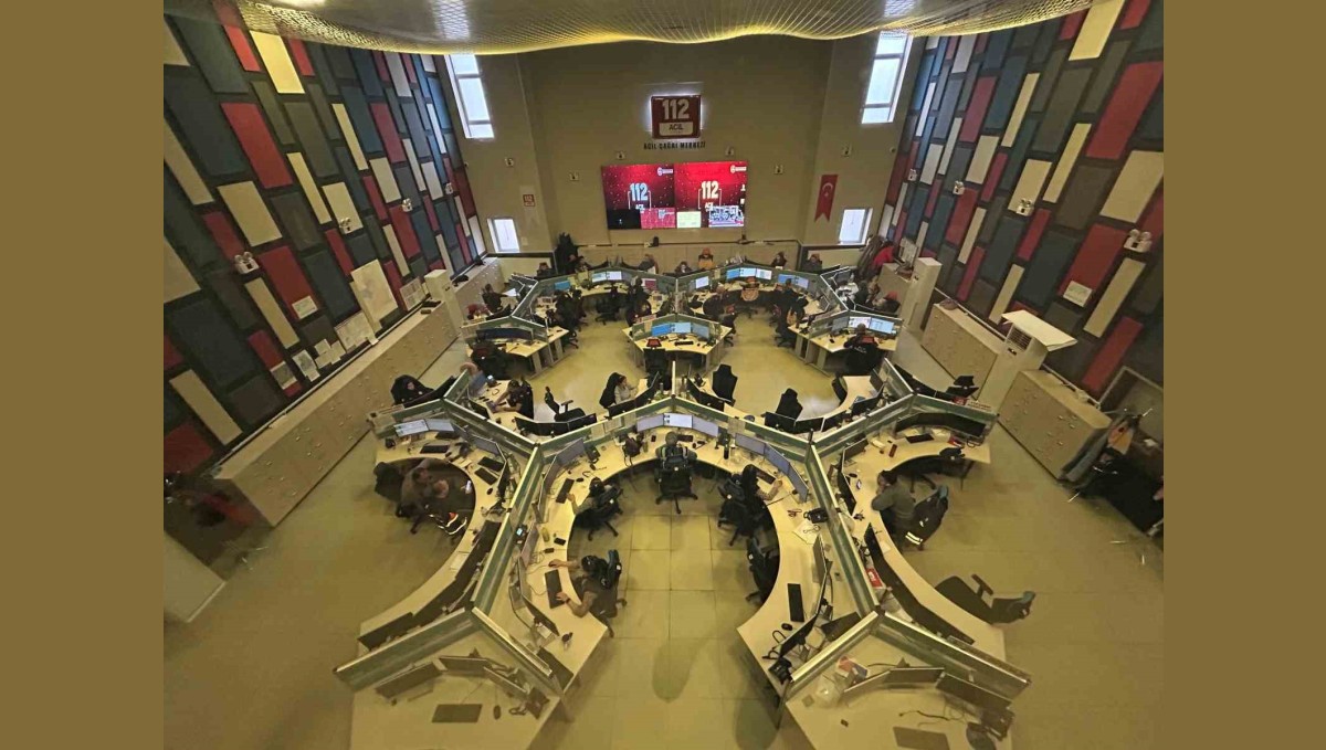 Van 112 Acil Çağrı Merkezi bu yıl 1 milyon 277 bin çağrı karşıladı