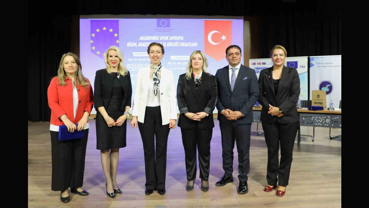 Van AB Bilgi Merkezi, YYÜ'de 'AB Desteklerini' anlattı