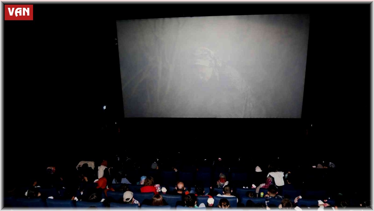 Van Büyükşehir Belediyesi 10 bin öğrenciyi sinemayla buluşturuyor