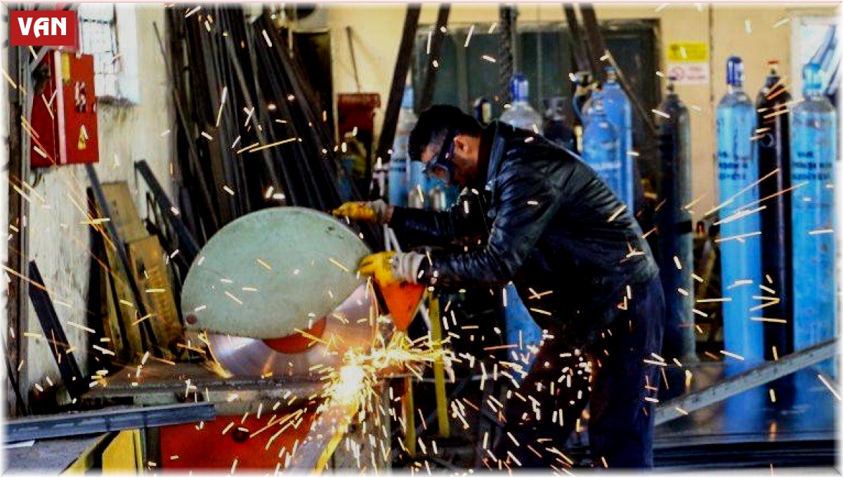 Van büyükşehir Belediyesi atölyesinde 7 bin 798 bakım-onarım işi yapıldı