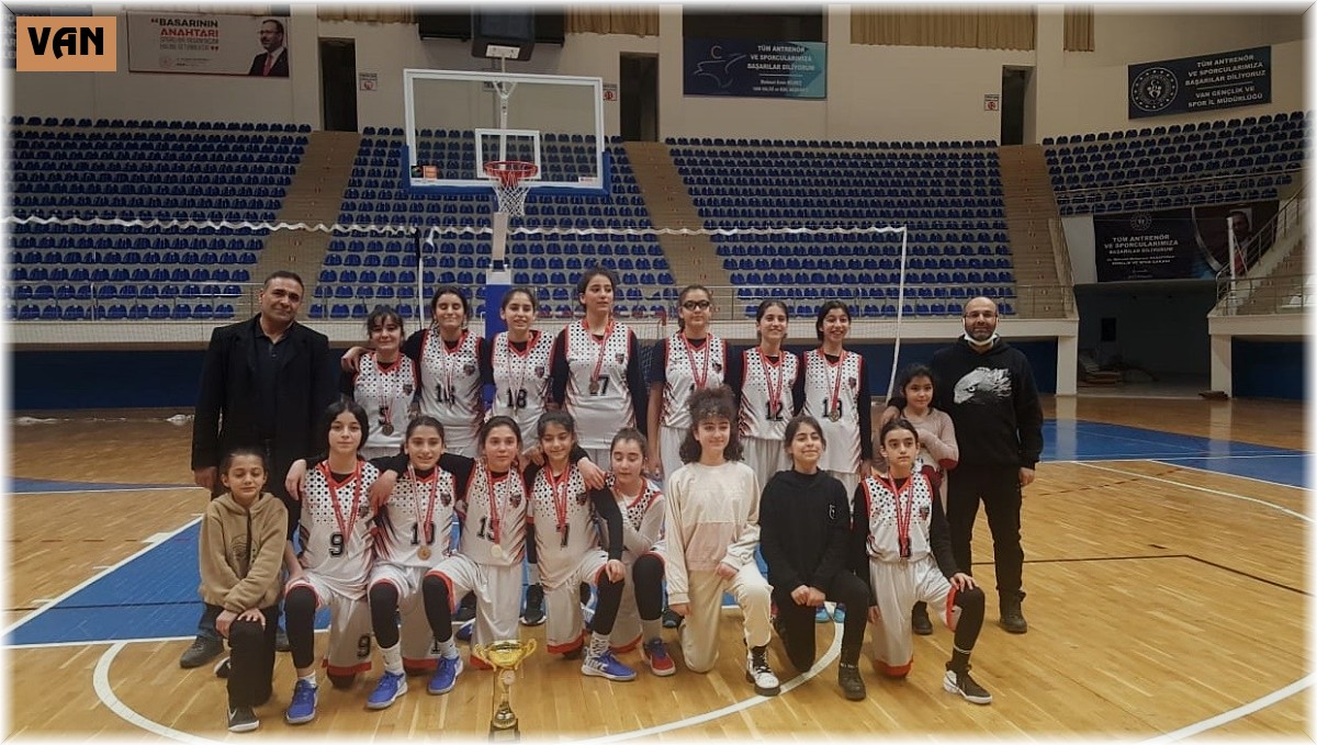Van Büyükşehir Belediyesi Basketbol Takımı bölge şampiyonasında