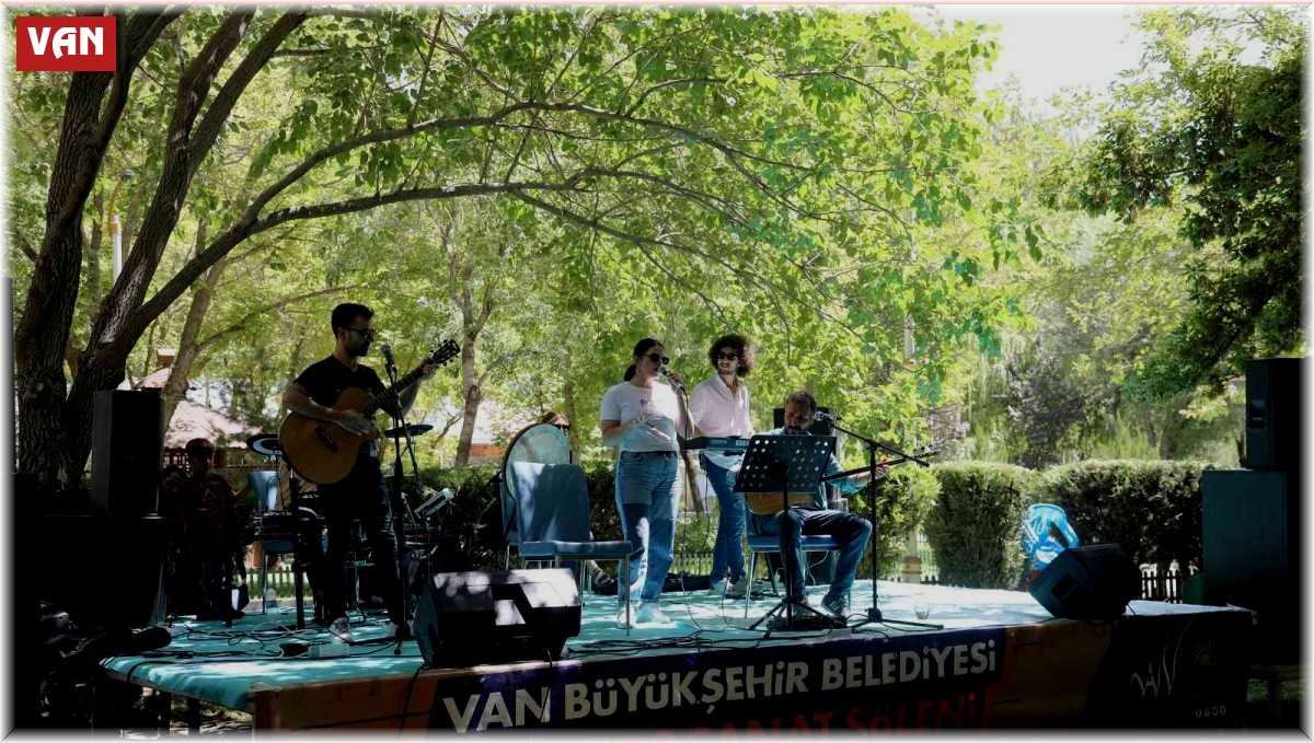 Van Büyükşehir Belediyesi bedensel engellileri ve ailelerini ağırladı